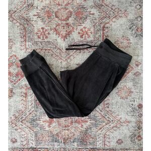 Lululemon joggers